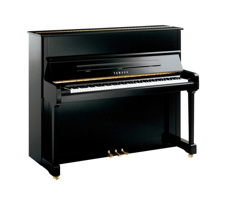 Yamaha – P121