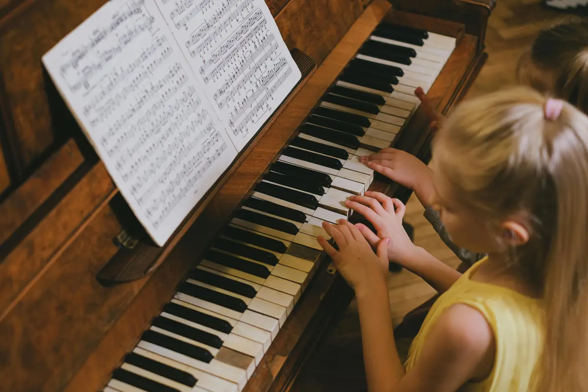 iniziare a suonare il pianoforte da bambini