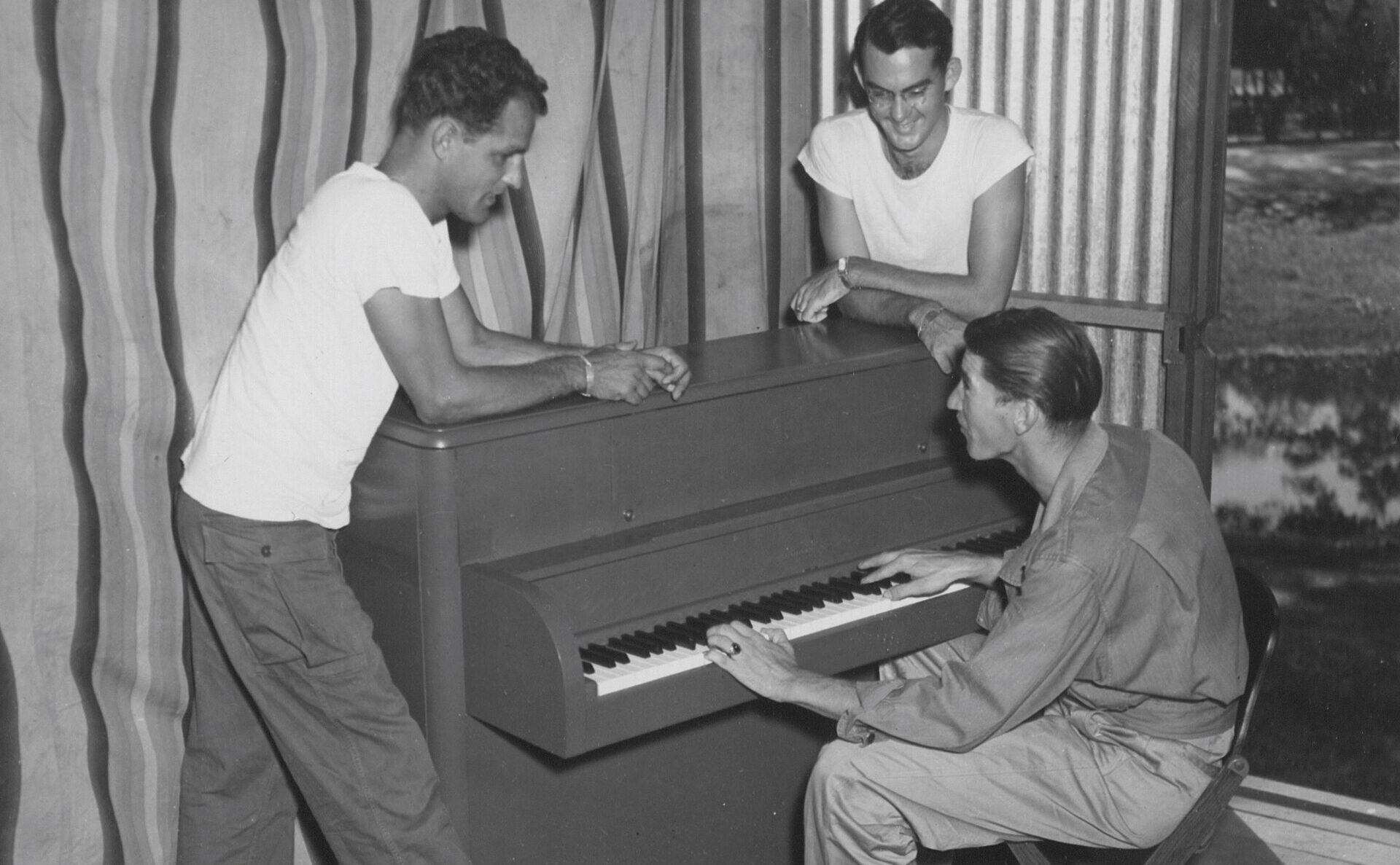 pianoforte e guerra victory verticals steinway